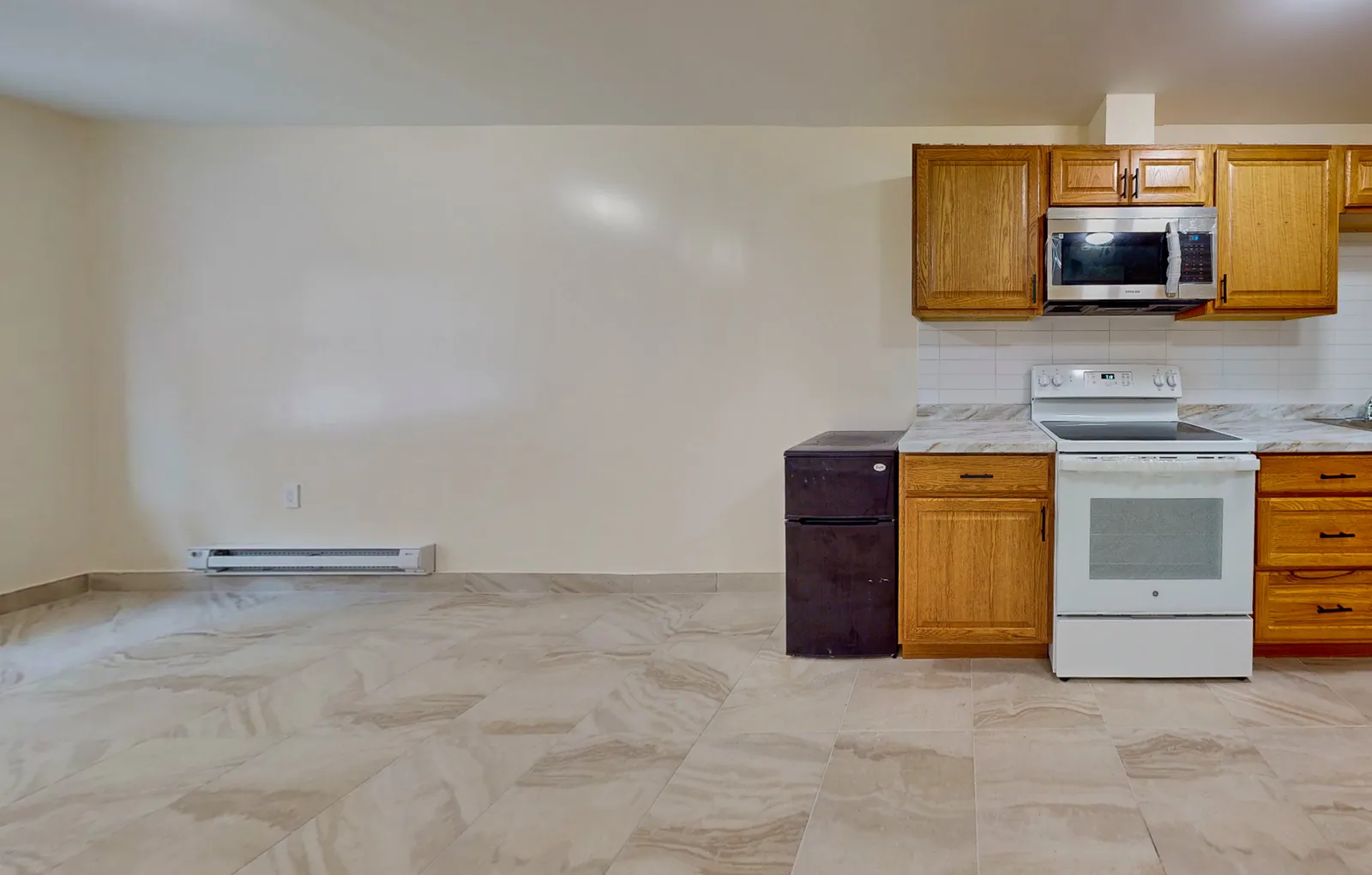 3823 Carpenter Avenue