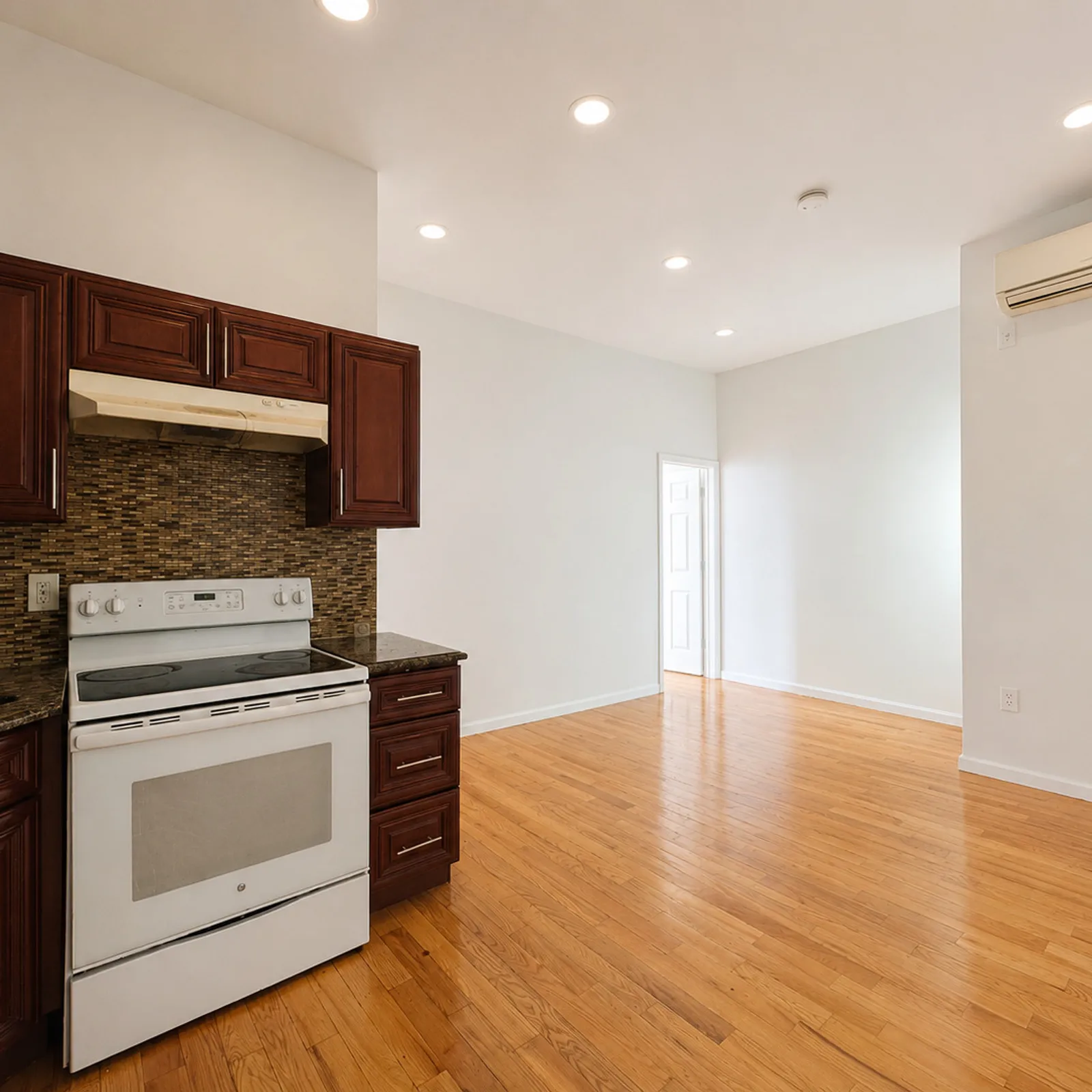 2427 East Tremont Avenue, Bronx, NY 10461