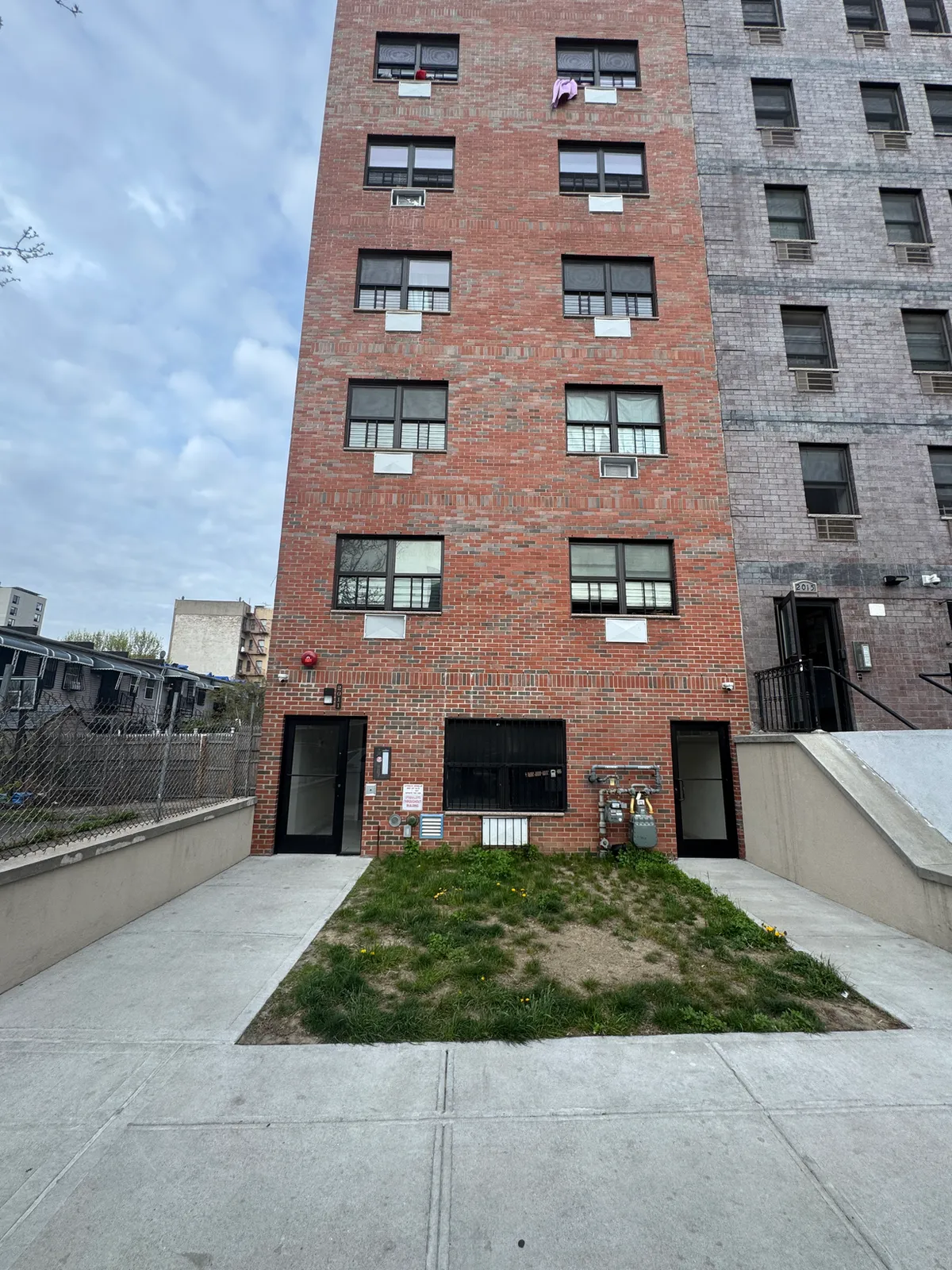 2011 Vyse Avenue
