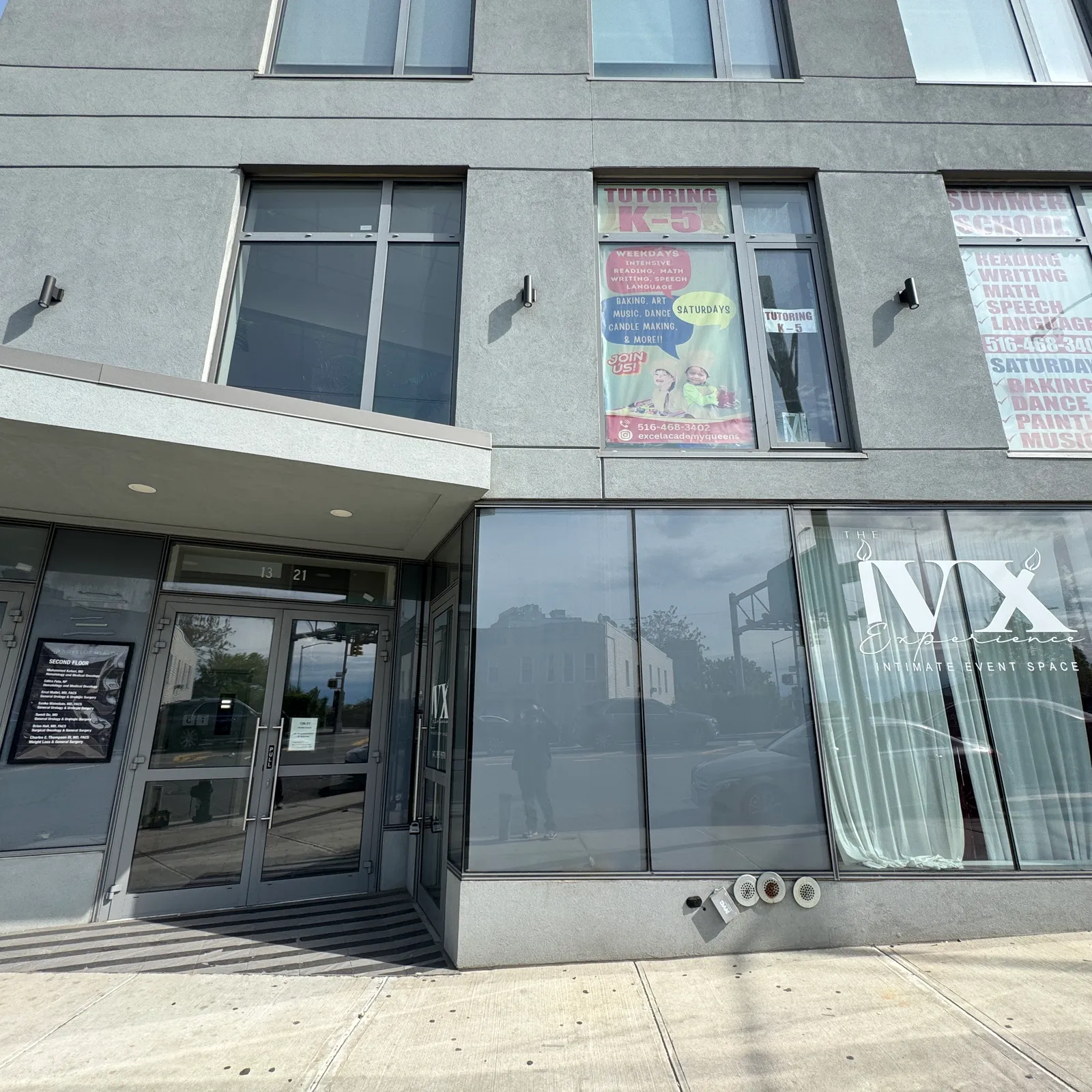 136-21 Hillside Ave