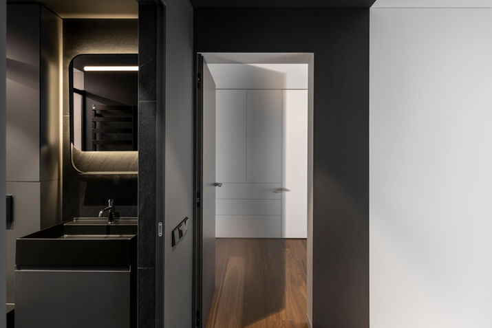 RETRICI - vonios kambario interjeras. YCL studio