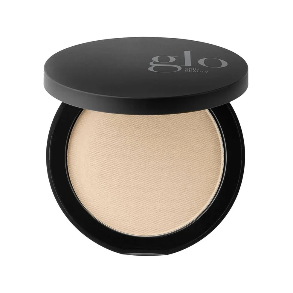 GLO SKIN BEAUTY PRESUOTA MINERALINĖ PUDRA Golden Light