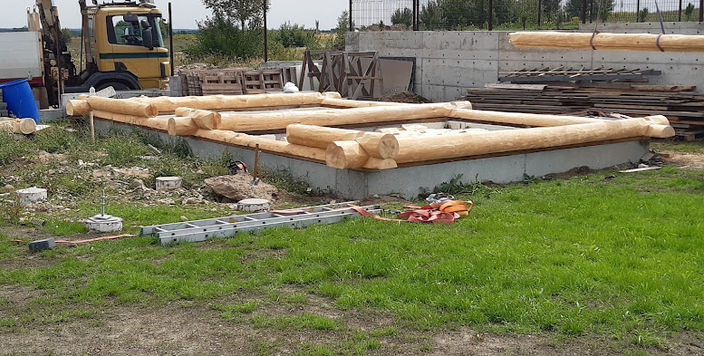 Apvalių rąstų pirtis