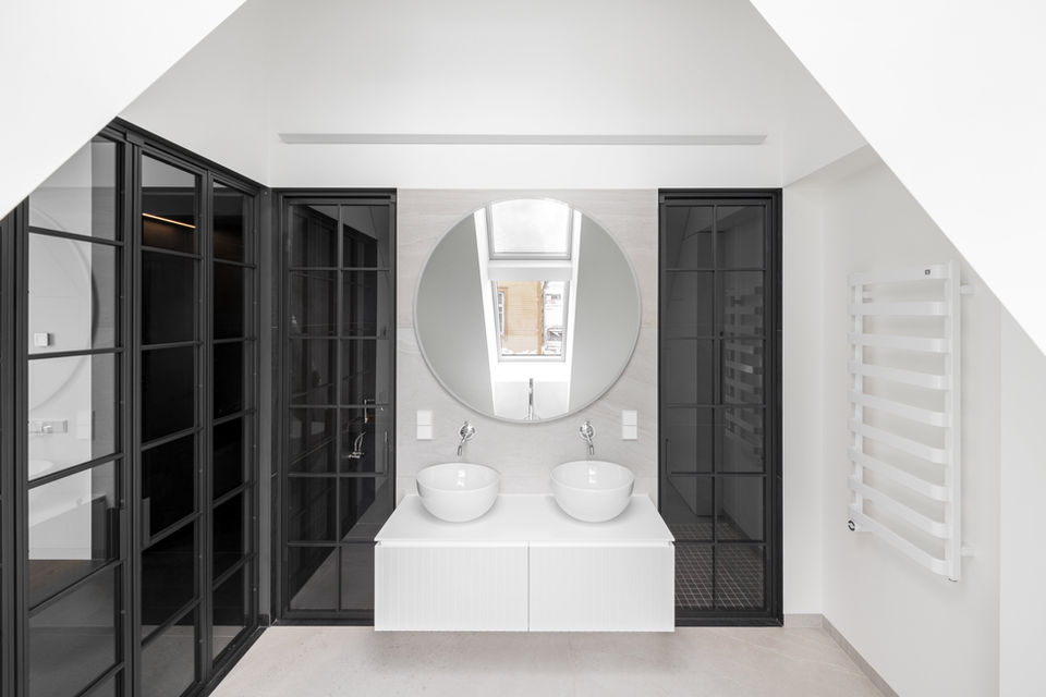 RETRICI - vonios kambario interjeras. YCL studio