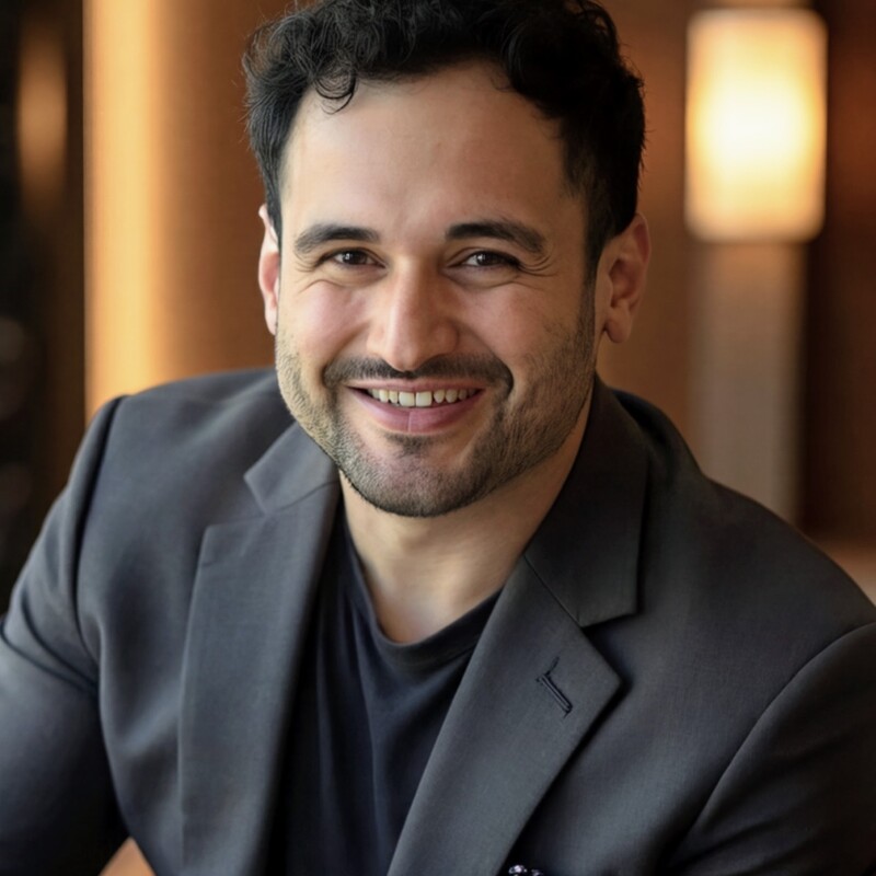 Writer: Farzad Khosravi