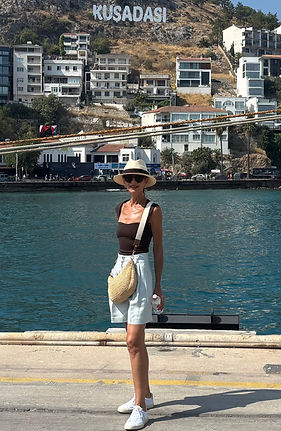 Lucy Vieria - Zebrano Travel
