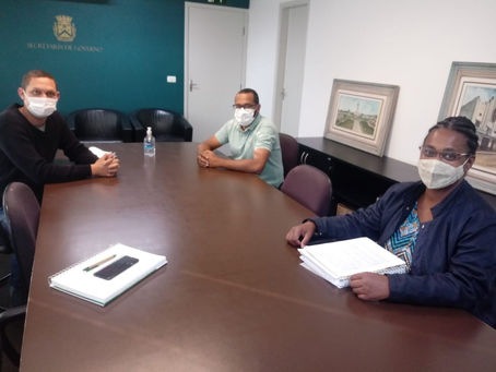 COMISSÃO DE ACOMPANHAMENTO DE VOLTA ÀS AULAS SE REÚNE COM SECRETÁRIA DE EDUCAÇÃO.
