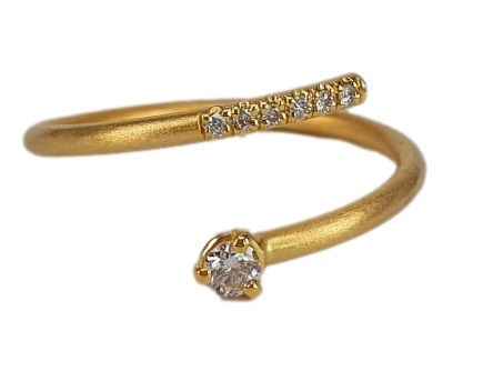 Ring #9424    0.10CT