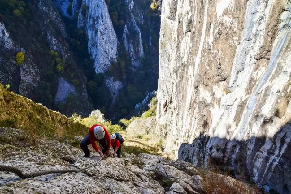 traseul_de_via_ferrata_din_cheile_turzii-_1_1.webp
