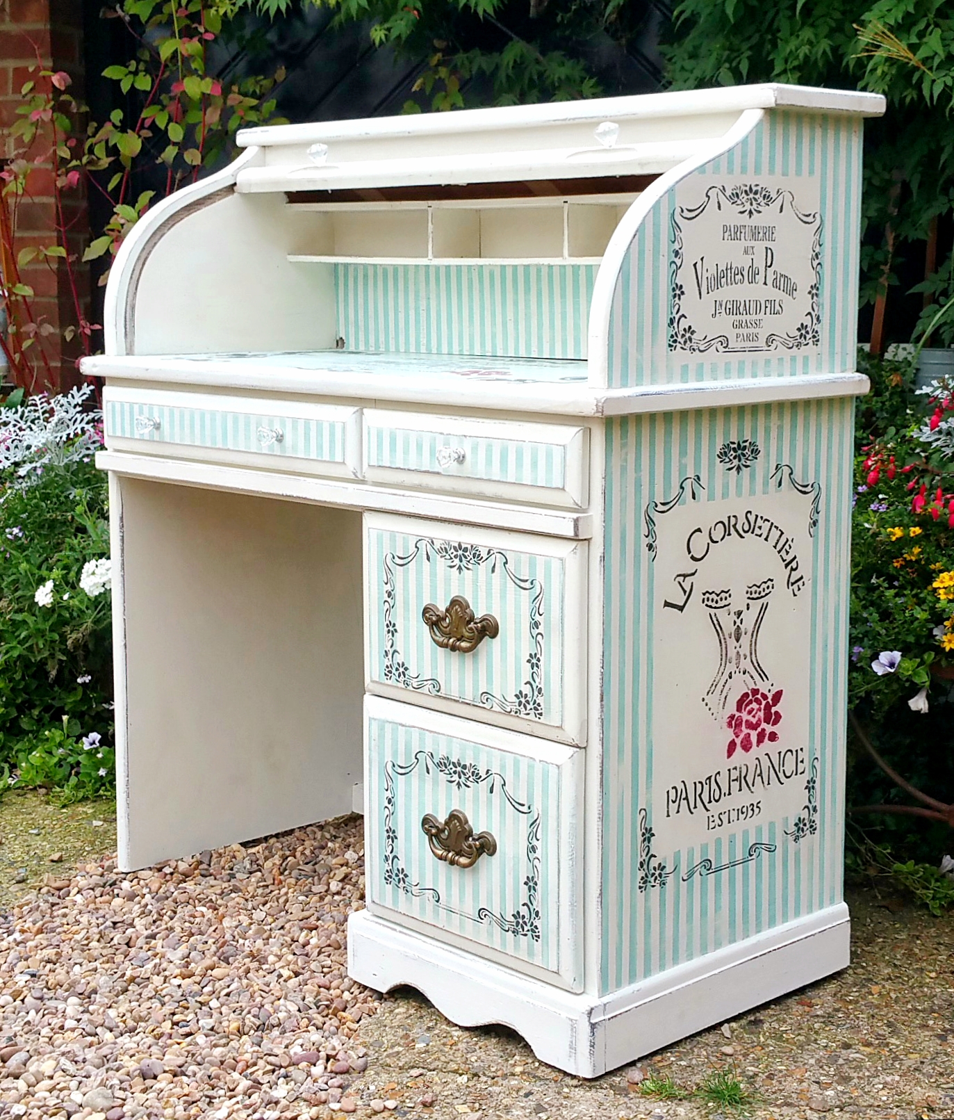 The Ooh La La Bureau