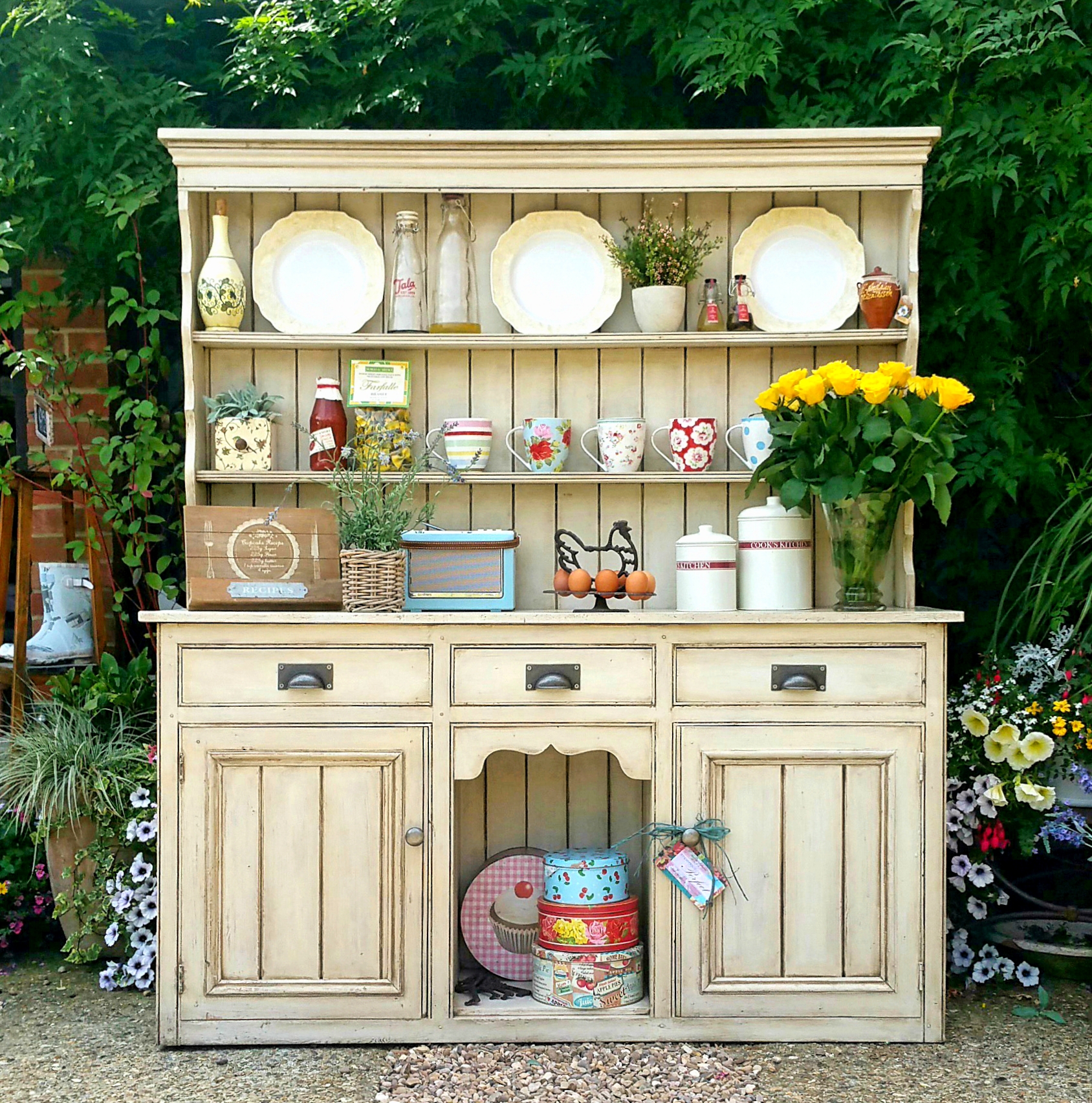 The Signature Dresser