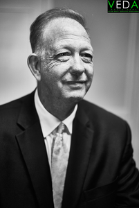 MIKE DUSEK ON LEAVING THE RAT RACE, ESCAPING SLAVLANDIA FOR GOD & FAMILY |MIKE DUSEK | PHOTO BY MICHAEL THERVIL | VEDA WORLD NEWS