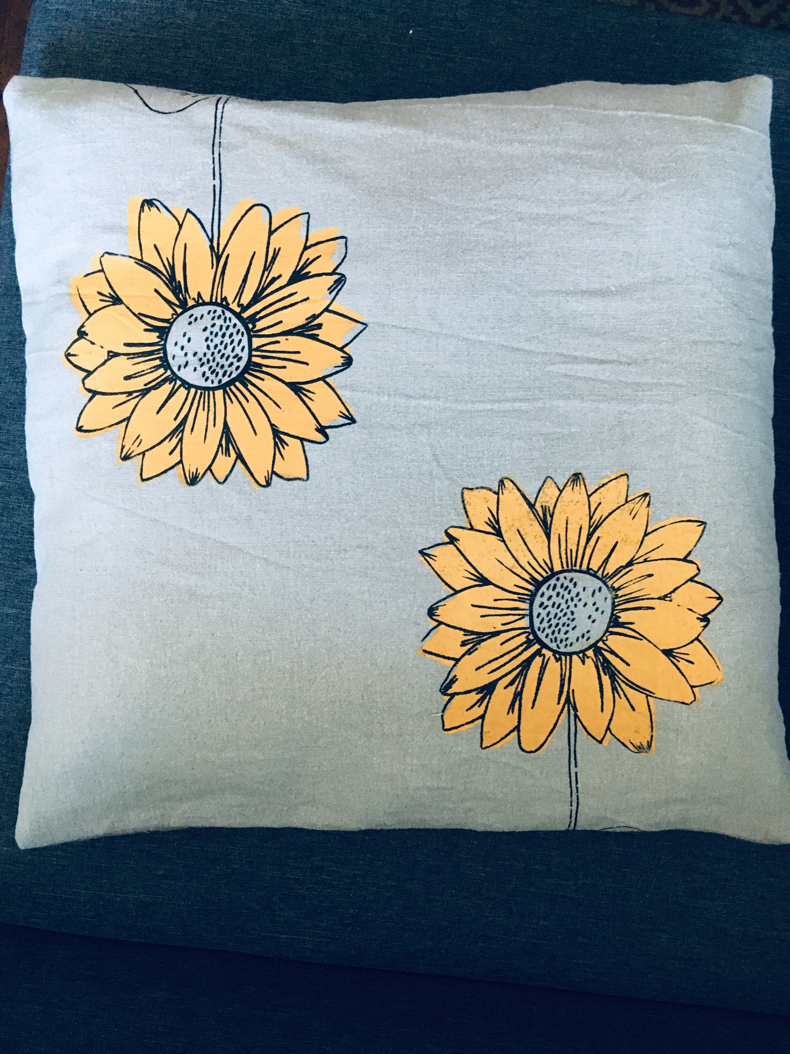 Housse de coussin en lin naturel , sérigraphie tournesol