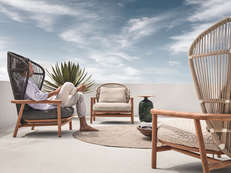 Outdoor Furniture For a Luxury Villa