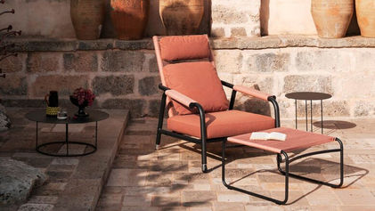 Thanks to RODA’s wide range of high-quality outdoor furniture and accessories, the Italian design is spread all over the world. Discover the exclusive proposals to decor gardens, terraces, patios and other external spaces: outdoor sofas, lounge chairs, chairs, barstools, sunloungers and daybeds, tables, side and coffee tables, outdoor kitchen and complements