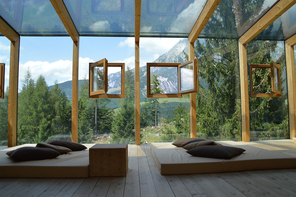 window-gb8e5300ce_1920.jpg