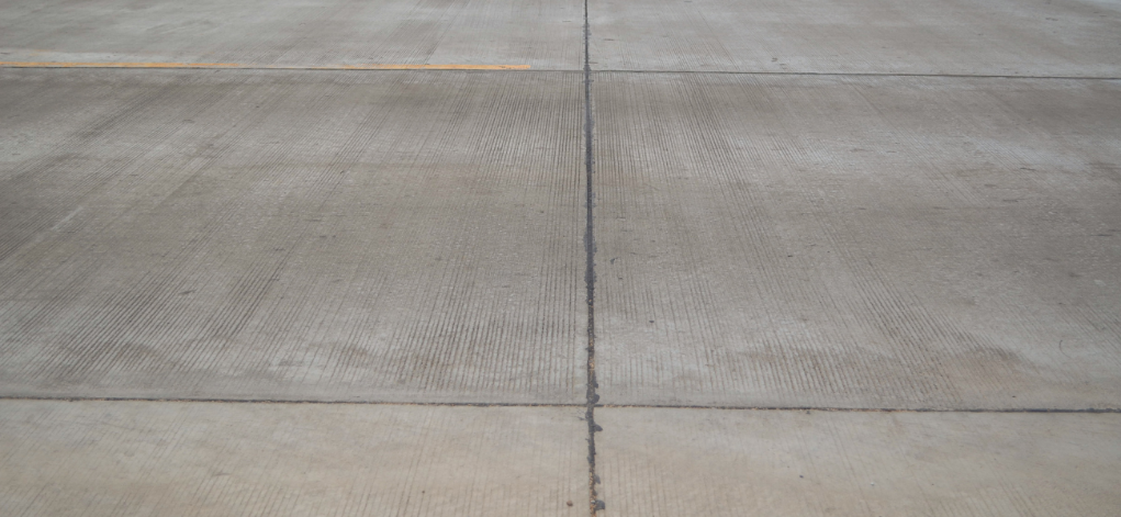 concrete-joint-sealing-crack-repair-sioux-falls-sd.webp