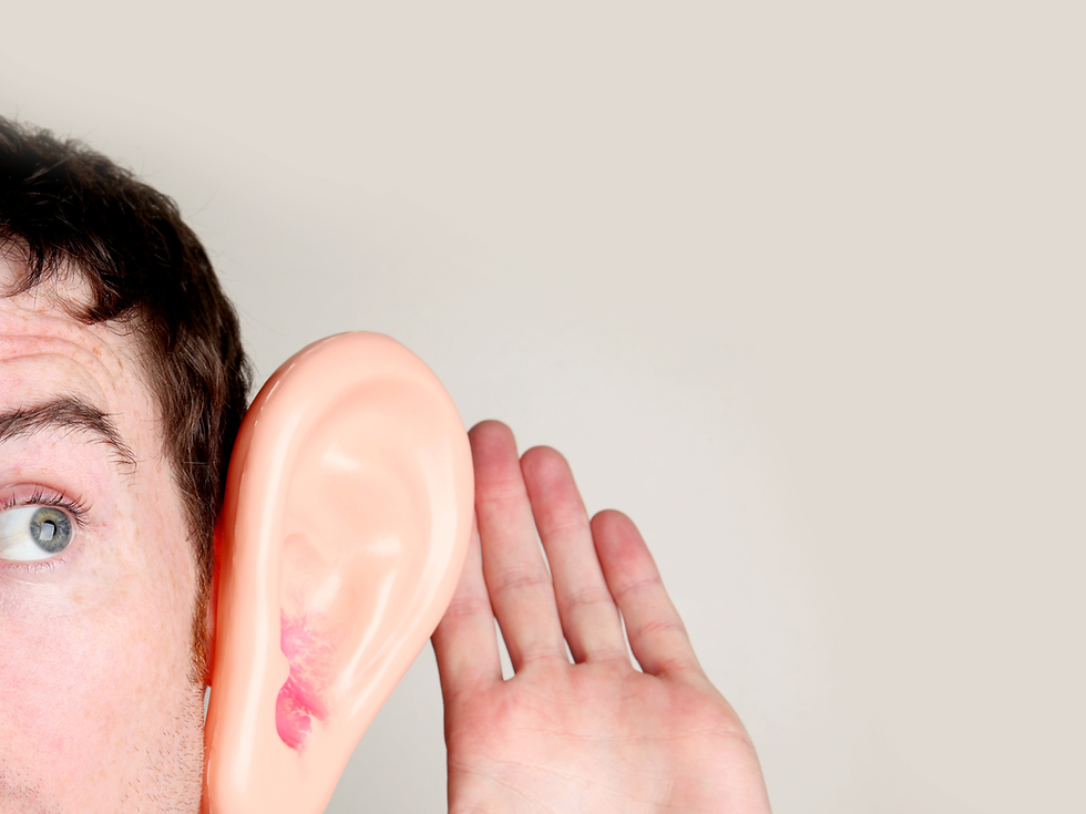 Чому не можна гріти вухо сіллю та капати спирт без огляду