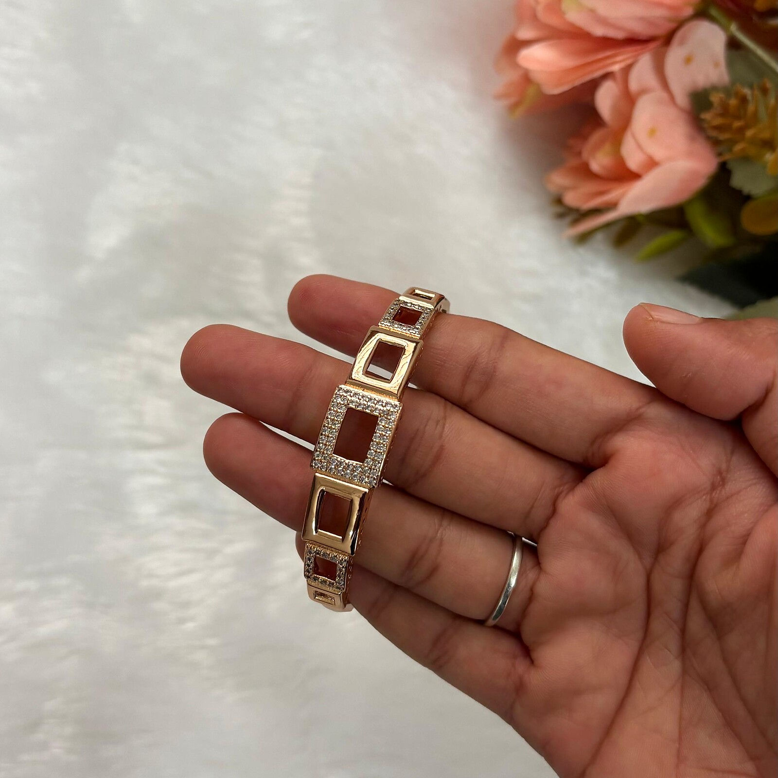 Aira Classic Kada Bracelet