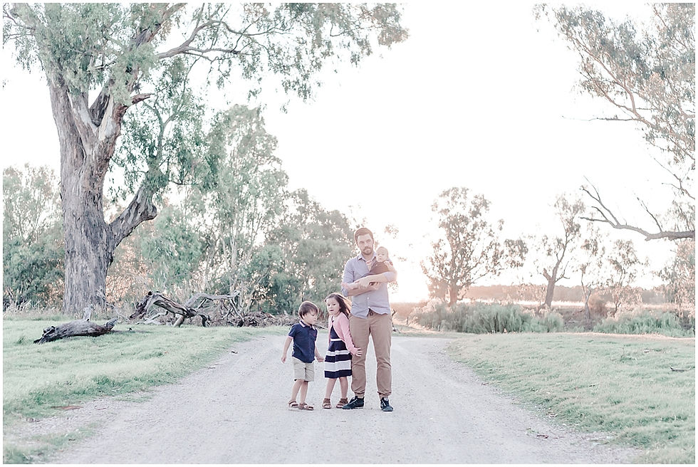 Erin Michele Thomson - Dubbo Photographer