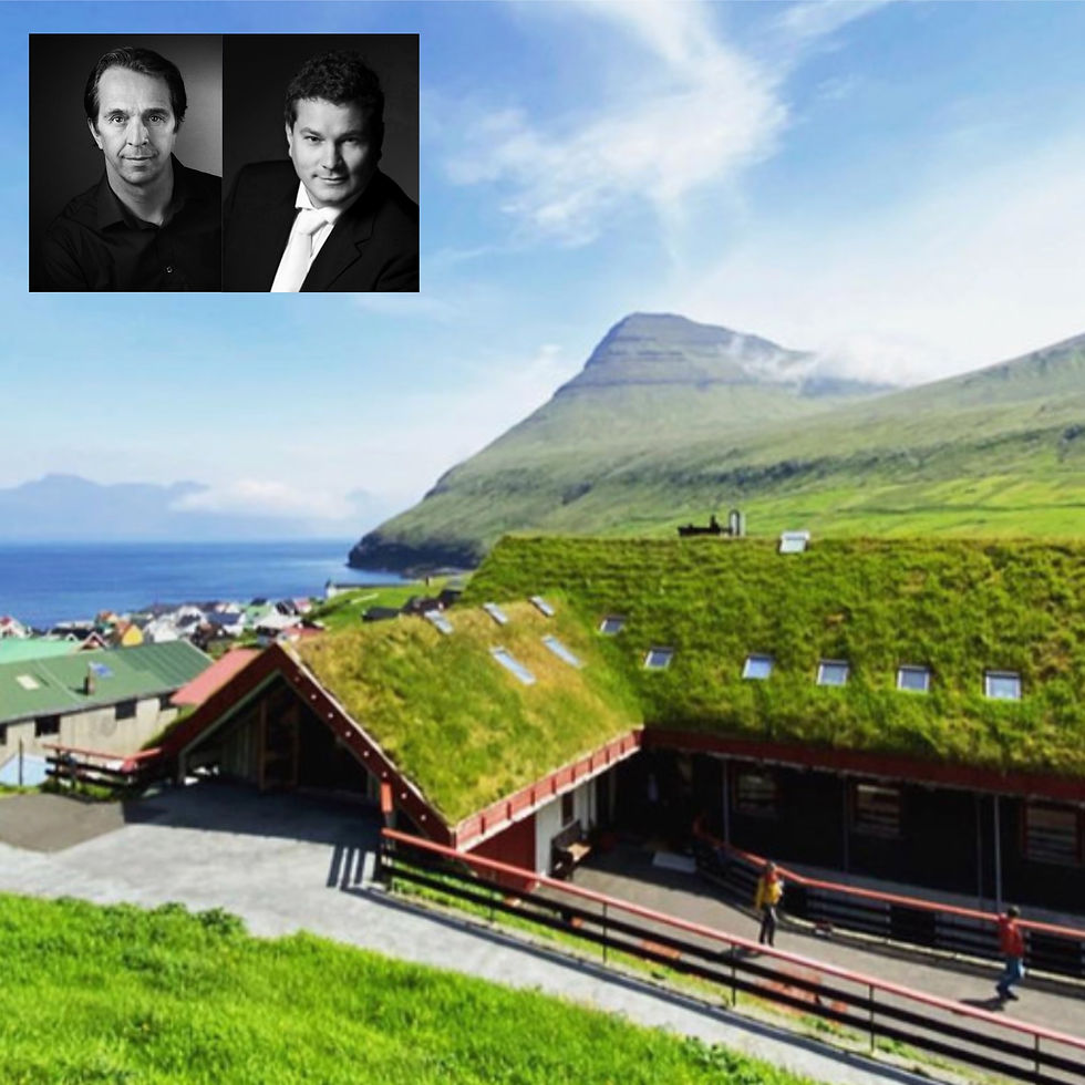 Cultural evening with dinner, chain dance and music