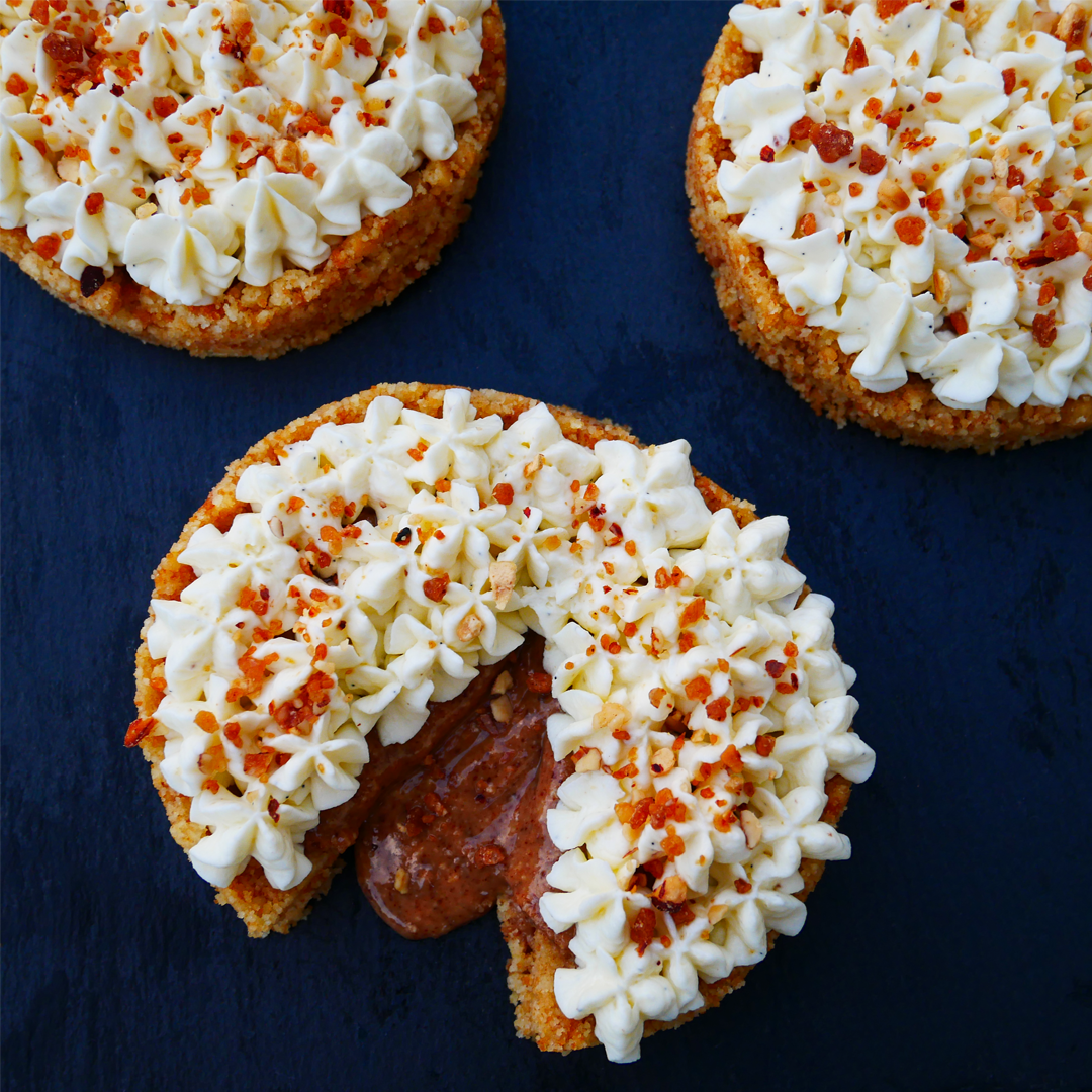 Tartelette sablé Amlou et chantilly mascarpone vanille