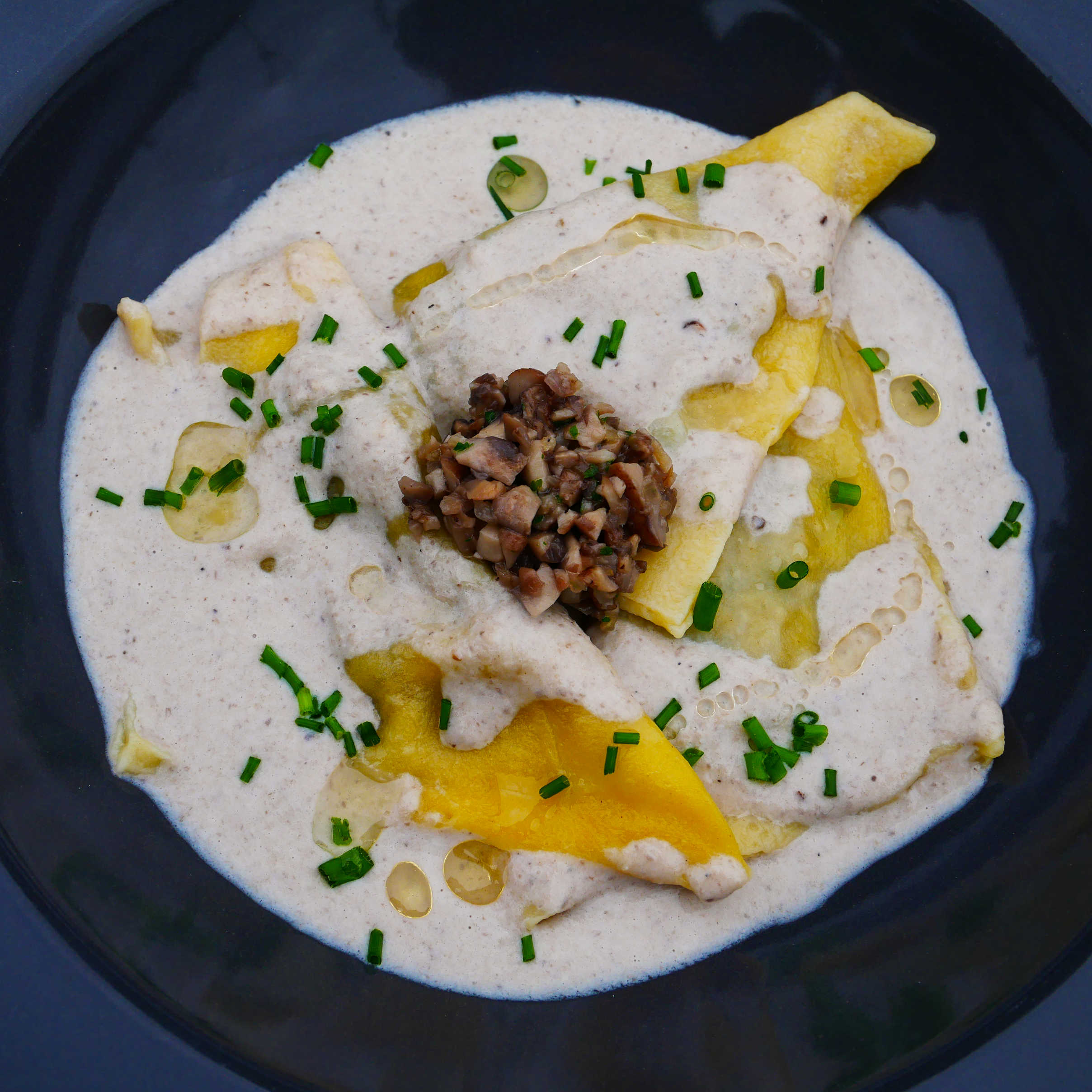 Raviole de champignons à l'Huile d'Argan culinaire