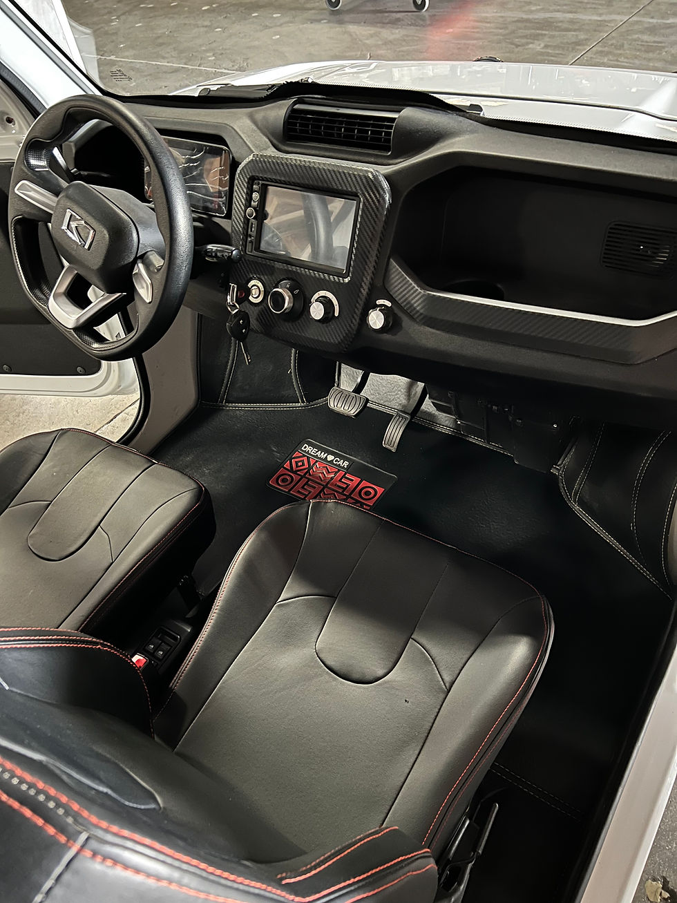 Thumbnail: Pickman 4 Door  Passenger Lithium VIN R35141418M1000956