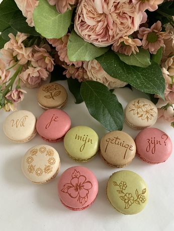 Macarons artesanales personalizados – colores, sabores y logo a tu gusto. Ideales para bodas, quinceaños, eventos corporativos y regalos.