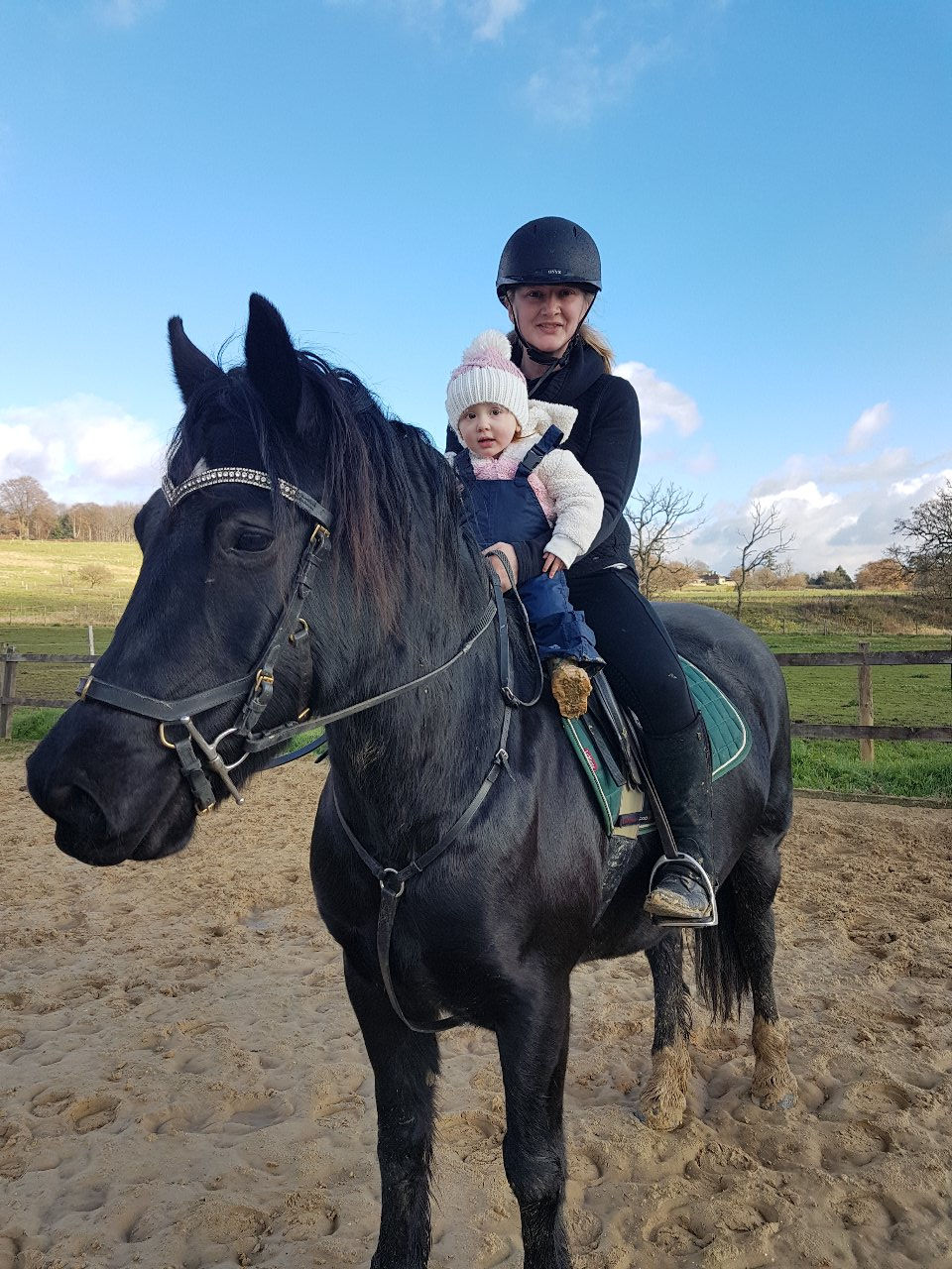 Aoife & Mummy riding Argy