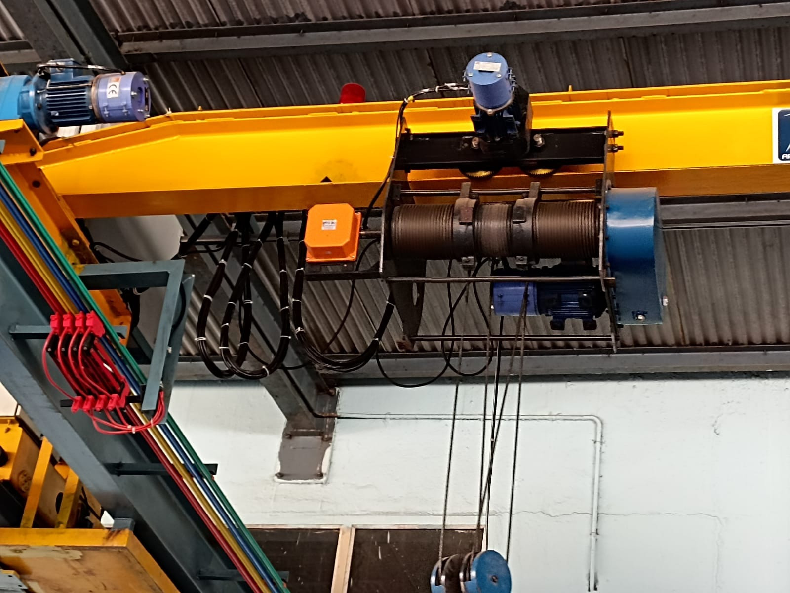 Single-Girder EOT Cranes