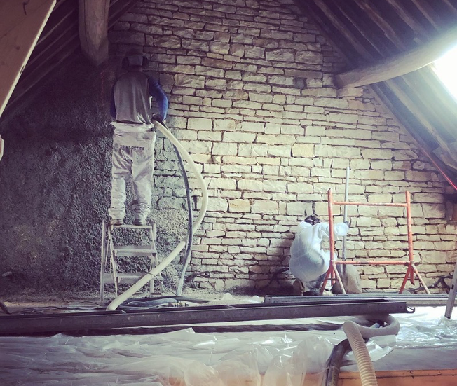 Projection chanvre en auto-construction