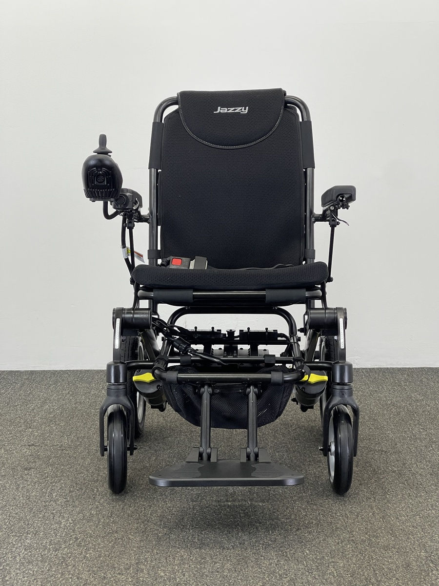 Thumbnail: Pride iGo Plus Lightweight Powerchair (2022)