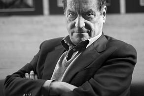 Horadar el silencio