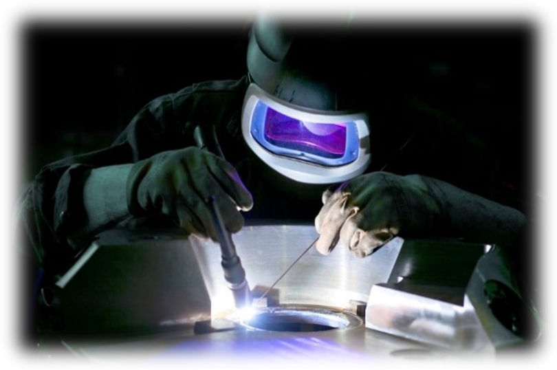 WELDER 1.jpg