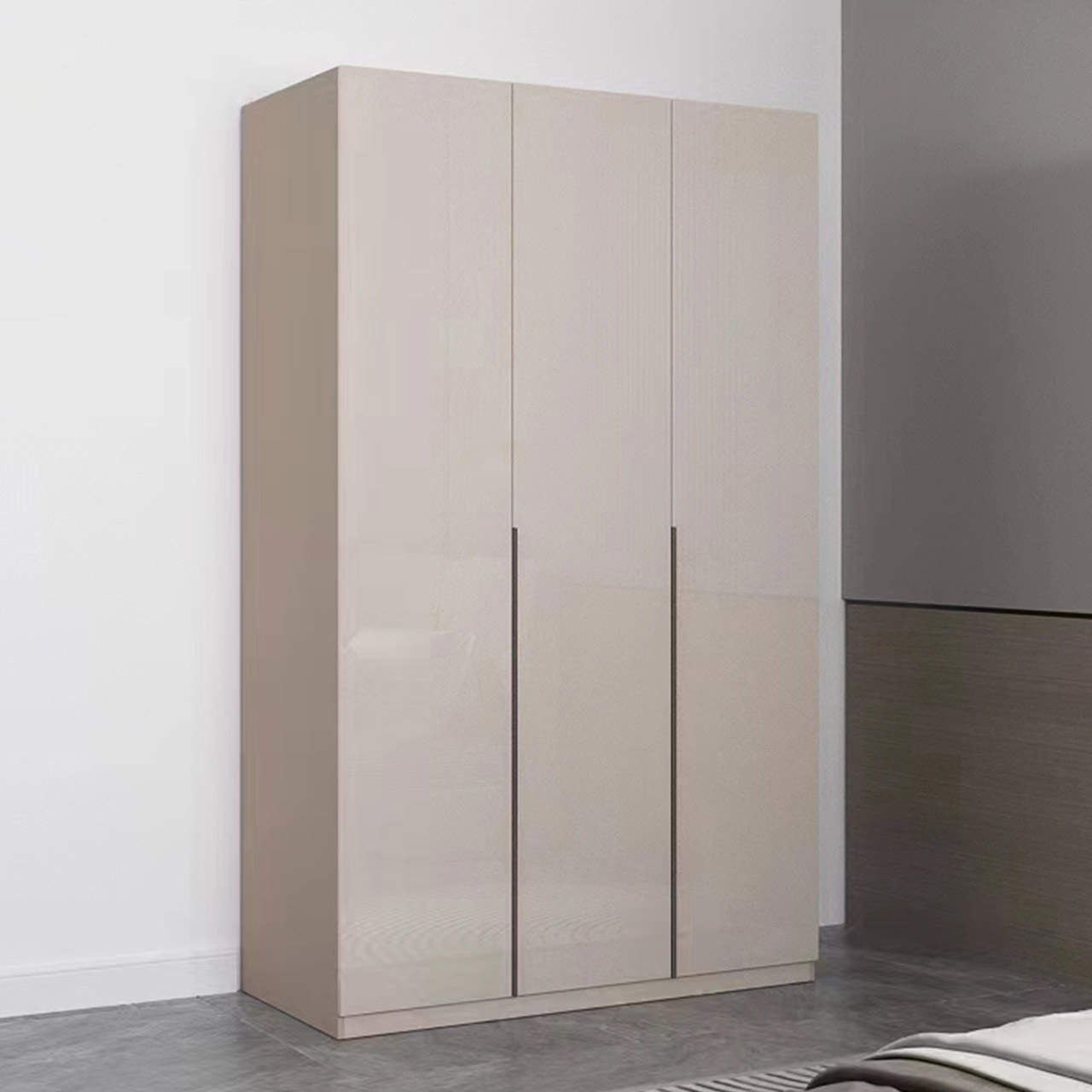 WARDROBE IMPORTED 3 DOOR  CUPPACINO / COFFEE