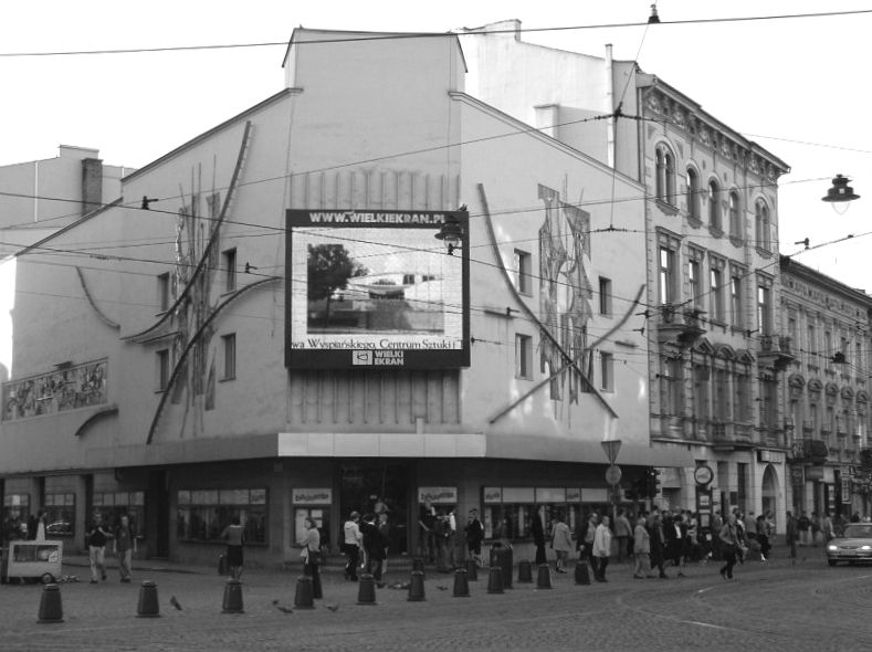 POL_Kraków_-_teatr_Bagatela_edited.jpg
