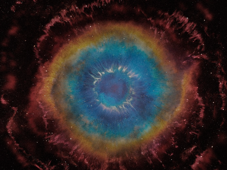 No. La fe no es ciega ni irracional. 