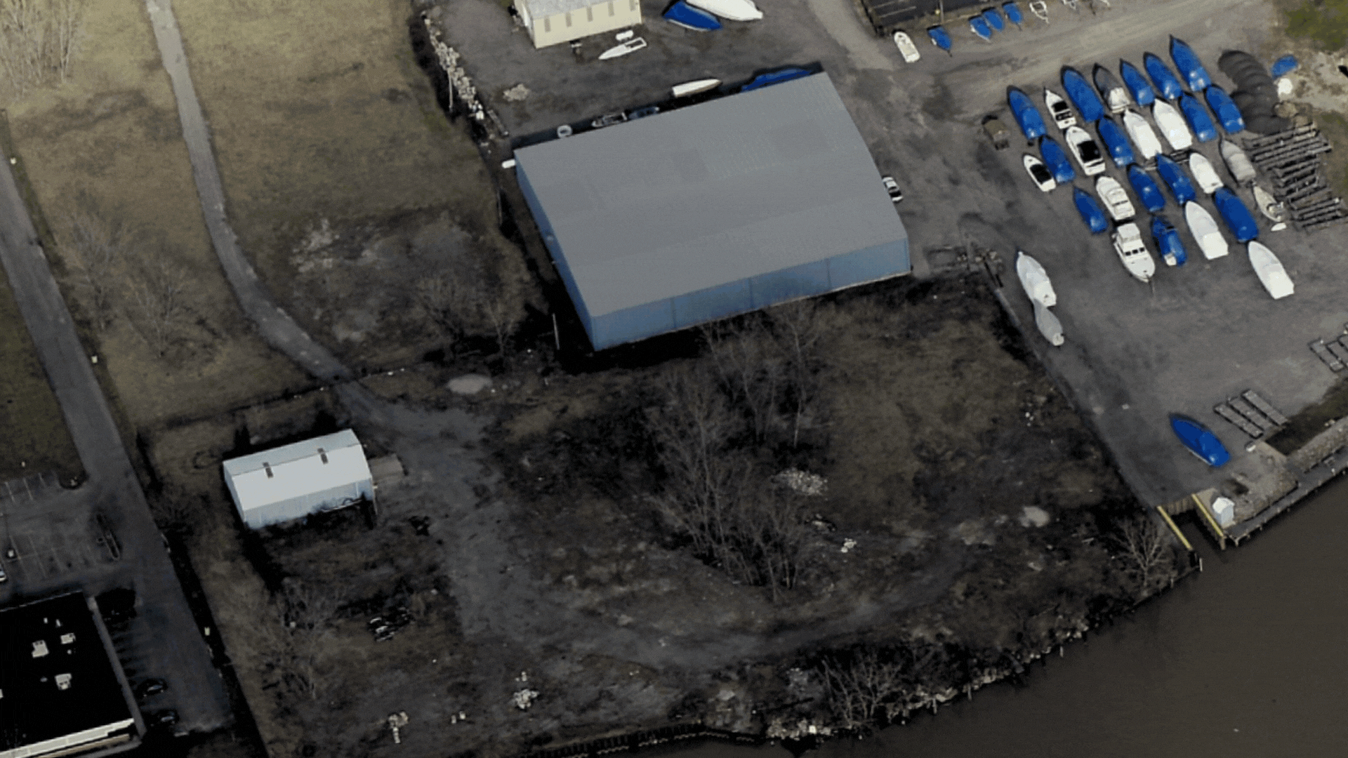 600 River Rd GIF.gif