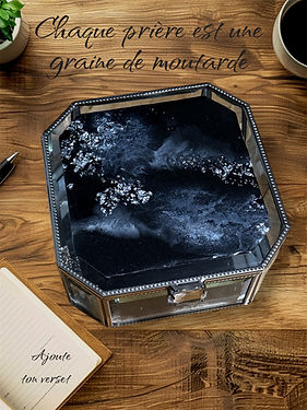 Katia Lauture - Boite de prières noir et argent - black and silver.JPG