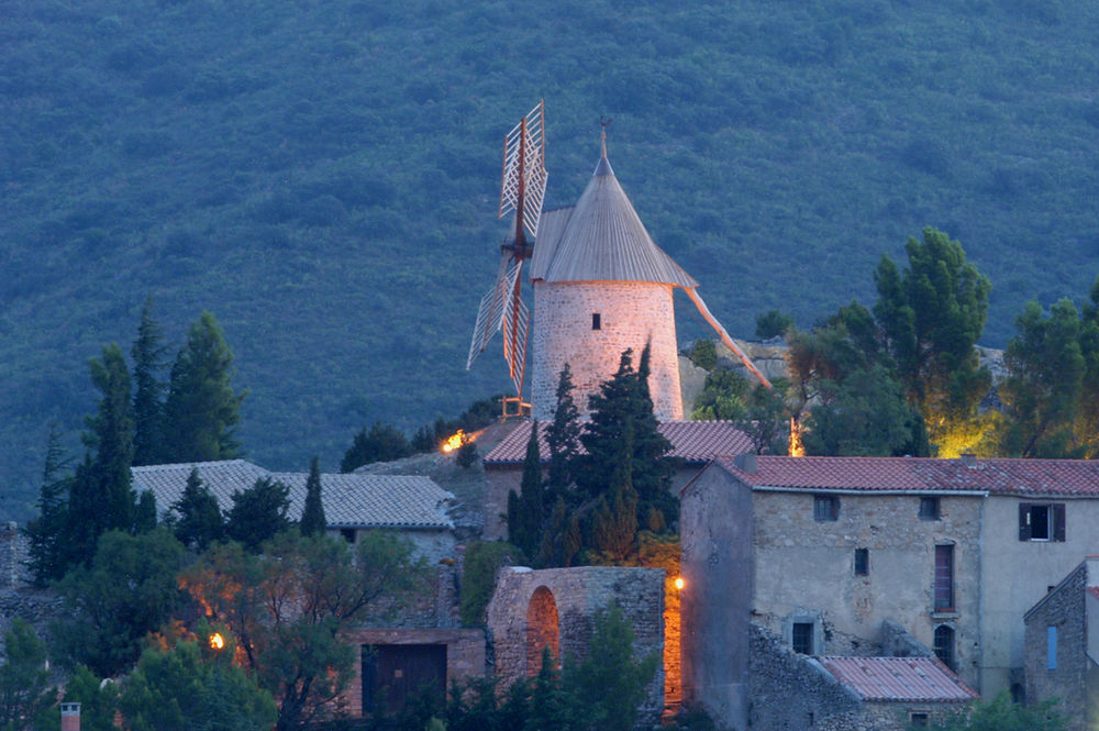 Cucugnan et son moulin