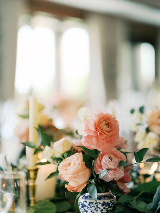 Milwaukee wedding design by Indigo Moon Events
Milwaukee wedding planner reception setup
Milwaukee wedding coordinator ceremony decorations