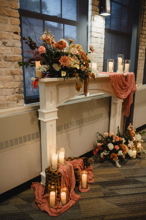 Madison Wisconsin wedding design by Indigo Moon Events
Madison wedding planner reception setup Madison Wedding Coordinator Madison Wedding Designer