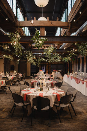 Madison Wisconsin wedding design by Indigo Moon Events
Madison wedding planner reception setup Madison Wedding Coordinator Madison Wedding Designer