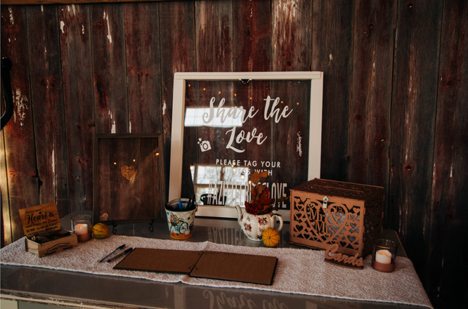 Oconomowoc Wisconsin wedding design by Indigo Moon Events
Milwaukee wedding planner reception setup Oconomowoc Wedding Coordinator Milwaukee Wedding Designer