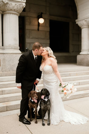 Milwaukee wedding design by Indigo Moon Events
Milwaukee wedding planner reception setup
Milwaukee wedding coordinator ceremony decorations