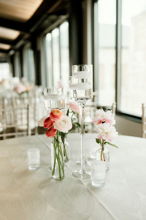 Milwaukee wedding design by Indigo Moon Events
Milwaukee wedding planner reception setup
Milwaukee wedding coordinator ceremony decorations