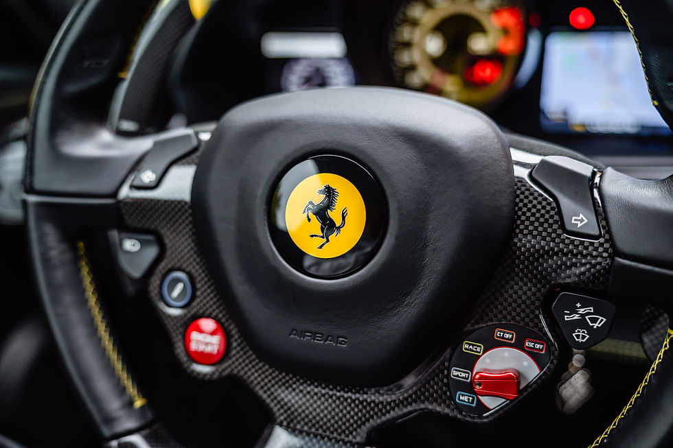 volant en cuir premium d'une ferrari