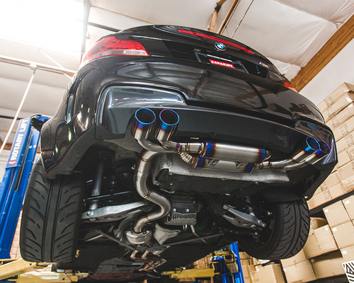 BMW E82 1M クーペ チタンマフラー | akagakiracing