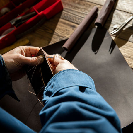 What Defines a Luxury Stingray Leather Product? A Look at Craftsmanship and Quality